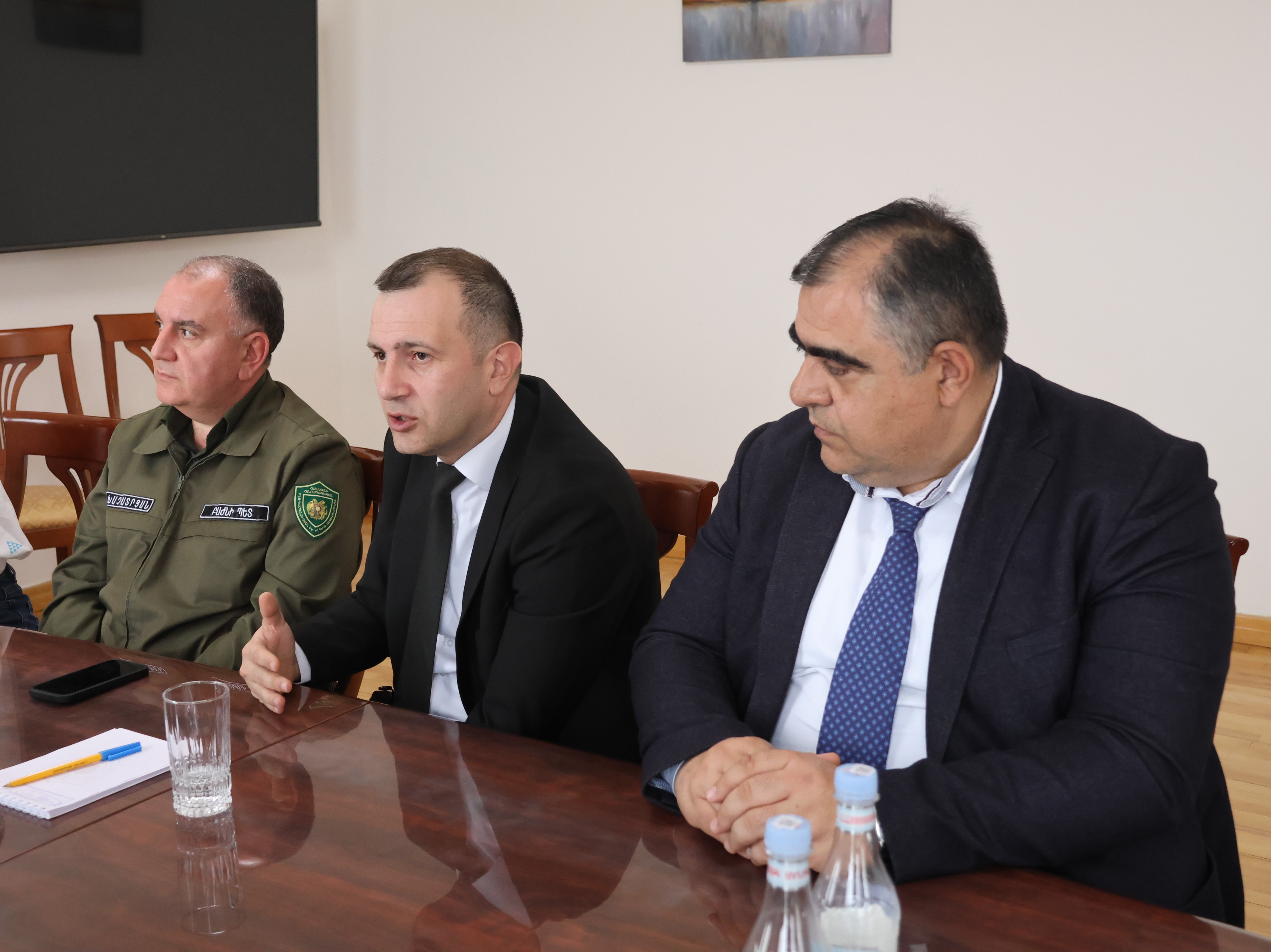 հանդիպում-քննարկումներ