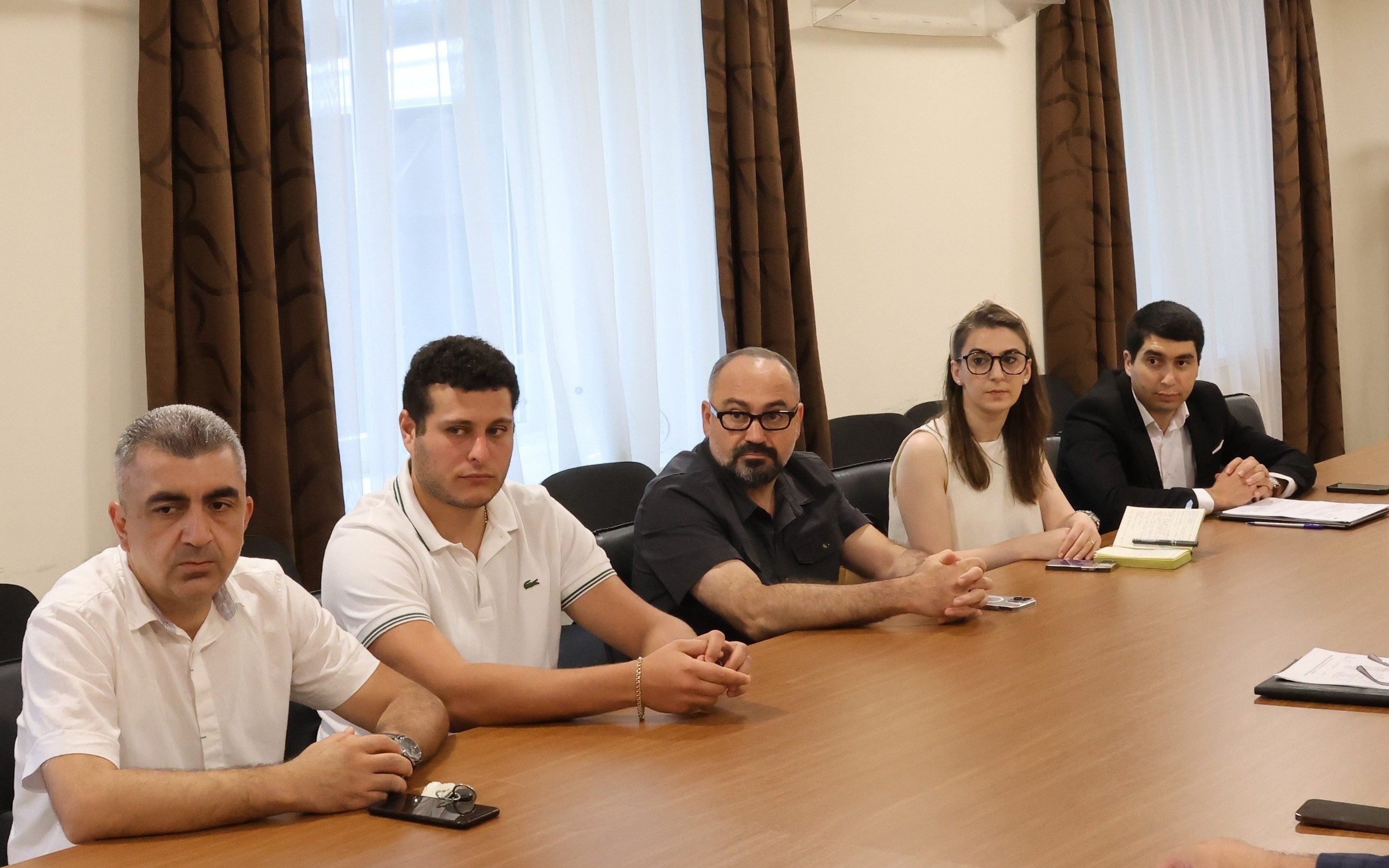 քննարկում